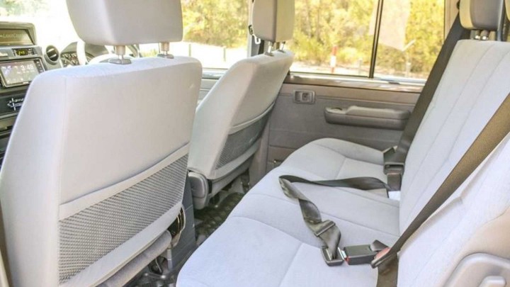Toyota Land Cruiser 6x6 -Toyota Land Cruiser 6x6 -